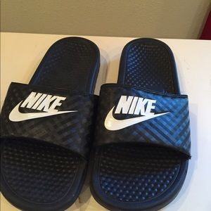 Nike slides